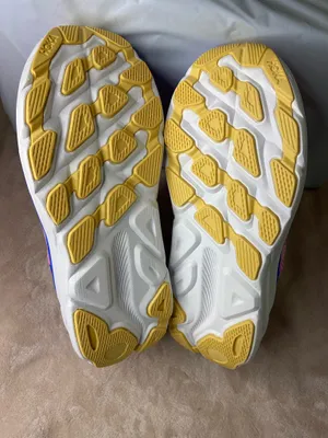 oka One One Clifton 9 women Running sneakers shoes size 7.5 Brand new no box thumbnail 7