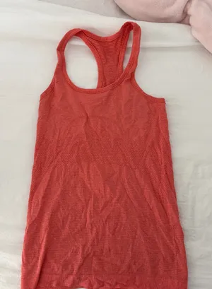 Lululemon Tank thumbnail 1