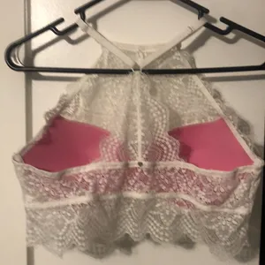 PINK Victoria's Secret Push-Up Pigeonnant Bra White Large thumbnail 4