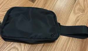 Lululemon Black Belt Everywhere Bag thumbnail 1