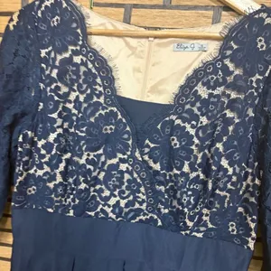 Eliza J. Blue Lace Gown Size 12 thumbnail 3