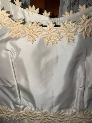 Gorgeous Vintage 1960s Silk Taffeta Sheath Wedding Gown thumbnail 5