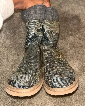 PINK Victoria’s Secret Sequin Slippers thumbnail 1
