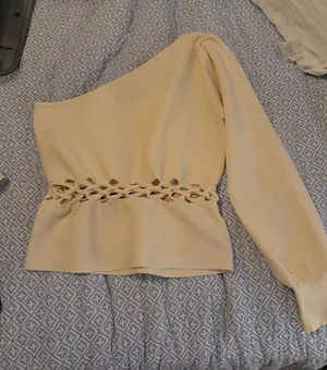DO+BE Top One-Shoulder thumbnail 1