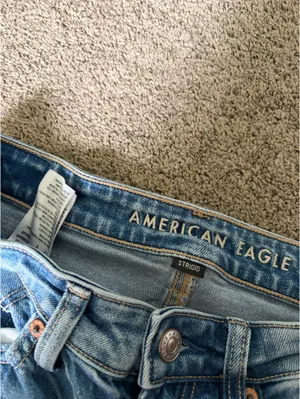 American Eagle Jeans Mom thumbnail 2