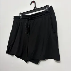 Pacific Trail Black Athletic Shorts Women’s size L Zipper Pocket(A302)✨ thumbnail 3