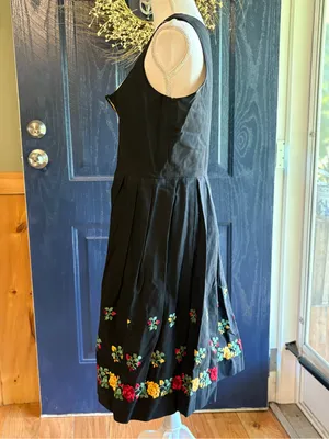 Vintage Riehl Modell Berchtesgaden German Dirndl Dress Black Floral Embroidery M thumbnail 4