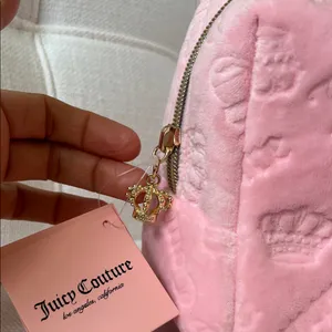NWT Juicy Couture Pink Embossed Cosmetic Case. thumbnail 2