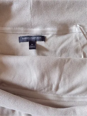 Banana Republic Off Shoulder Ribbed Top Beige NWT Medium thumbnail 4