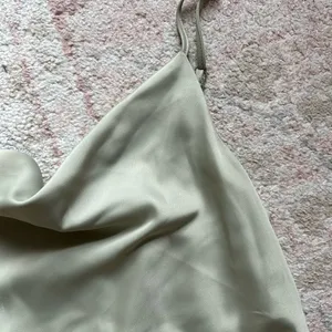 Urban Outfitters size small thumbnail 4