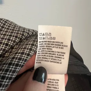 American Eagle Black and White Plaid Skirt Side Slit Size Large Fall Whimsigoth thumbnail 6