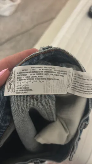 Abercrombie Loose High-Rise Shorts thumbnail 4
