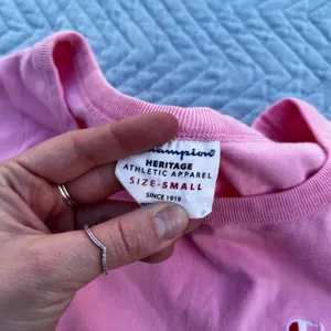 Cropped T Shirt Size Small thumbnail 3