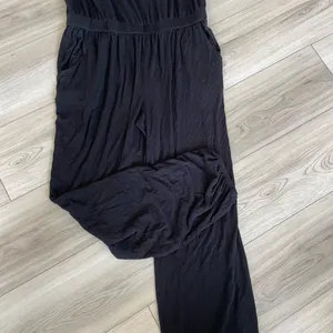 Lascana‎ For Venus Black Spaghetti Straps Jogger Beach Jumpsuit Size Medium thumbnail 2