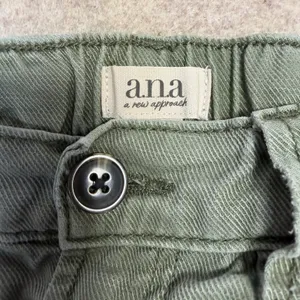 a.n.a Womens 2 Green Utility Gorpcore Military Inspired Cargo Pants thumbnail 3