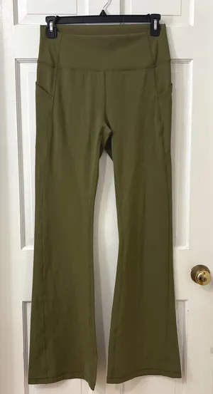 Fabletics Oasis Kick Flare Yoga Pants XL Tall High Waist Pockets‎ Dark Moss NEW thumbnail 1