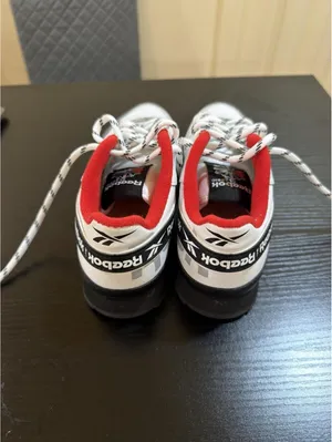 Size US 6 Women’s reebok classic white/red/black leather shoes (m12) thumbnail 4