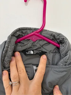 The North Face Catawissa Jacket in Gray- Size Small thumbnail 5