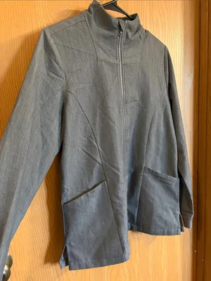 mandala Women’s‎ Gray Modern Two Pocket Scrub Jacket Small thumbnail 4