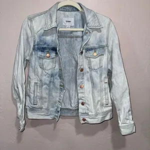 Old Navy Light Wash Denim Jacket Size Small thumbnail 1