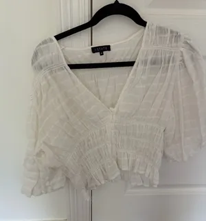 White blouse Size M thumbnail 1