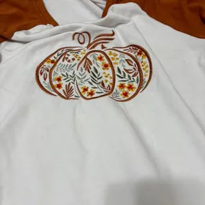 Cherry LA Embroidered Pumpkin‎ Top thumbnail 3
