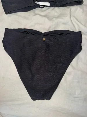 Victoria’s Secret bikini set thumbnail 3