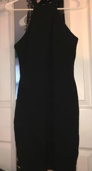 Black Lace Bodycon Dress thumbnail 3