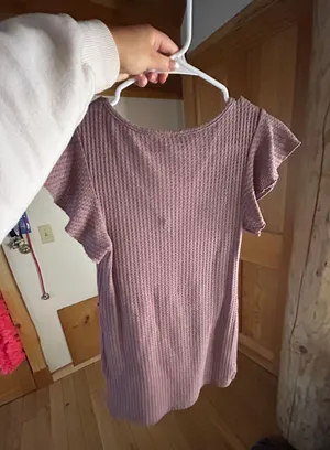 !Cute Flowy Top! Purple thumbnail 3