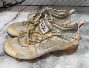 Nike Air Vapormax 2019 AR6632-101 Women’s Size 8.5 Beige Gold White Running Shoe thumbnail 8