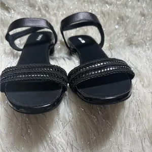 Mochi‎ Black Women's Synthetic Sandals 2” Size 39 thumbnail 7
