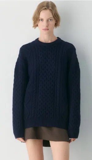 Aritzia Oversize Wool Blend Crewneck Sweater Size Medium thumbnail 1
