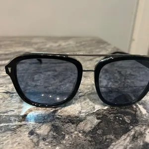 Classic Black Sunglasses thumbnail 8