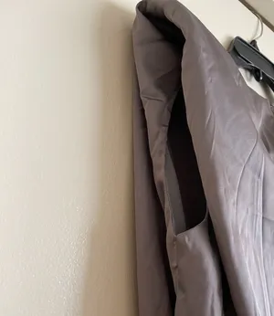 | NWOT | Satin Muscle Top | M | Light Grey | CT7484 thumbnail 2