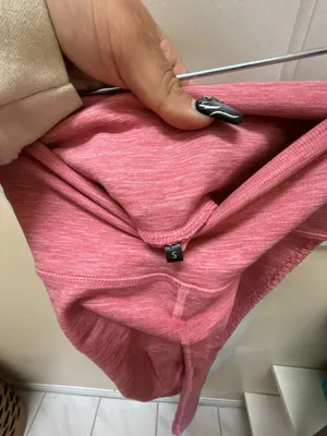 Alphalete Seamless High-Waisted Leggings in Rose Pink thumbnail 2