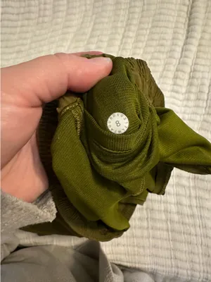 Lululemon Hotty Hot Shorts 2.5" thumbnail 3