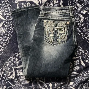 Miss Me Crop Jeans thumbnail 2