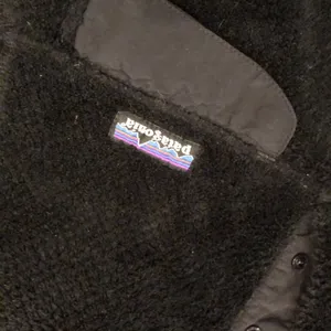 Patagonia black fleece size small thumbnail 3