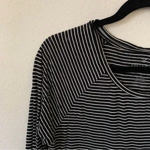 American Eagle Soft and Sexy Black White Striped Long Sleeve Tee Size Medium thumbnail 2