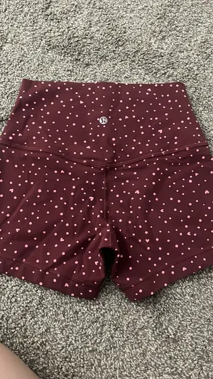 Lululemon Scattered Hearts shorts  thumbnail 4