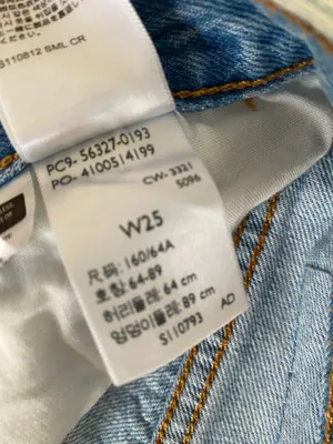 Levi’s 501 Shorts thumbnail 4