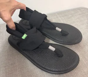 Sanuk Yoga Mat‎ Sling 2 Sandals Women 8 Black Fabric Wrap Comfort Flip Flop Boho thumbnail 1