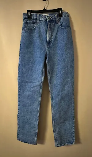 abercrombie jeans thumbnail 1