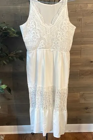 Stunning, white sleeveless lace maxi sundress thumbnail 1
