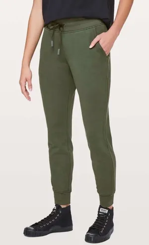 Lululemon Warm Down Jogger II 28" Camo Green W5CJQS size 6 thumbnail 1