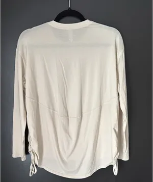 Lululemon Top thumbnail 3