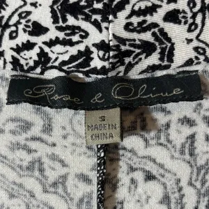 Rose & Olive Size S Black White Damask Medallion Sleeveless V-Neck Tunic Top thumbnail 3
