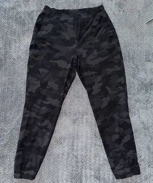 Lululemon Women's Swift Speed High-rise Crop Legging Heritage Camo Size 8‎ thumbnail 1