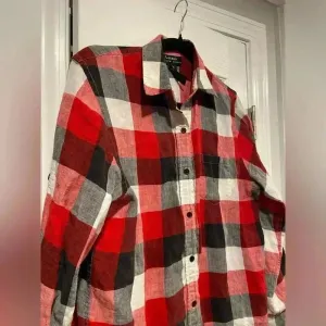 Lauren Ralph Lauren Black Red Plaid 100% Linen Button Down Long Sleeve Size M thumbnail 2