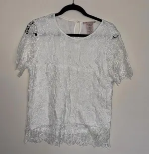 Philosophy White Lace Short Sleeve Blouse thumbnail 1